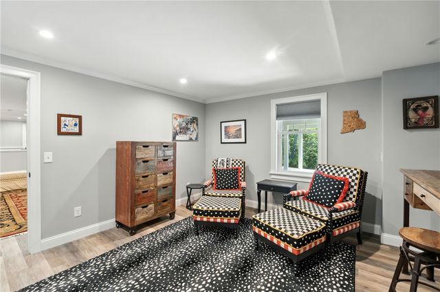 25 Rock Way, East Greenwich, RI 02818