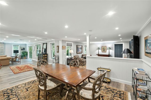 25 Rock Way, East Greenwich, RI 02818