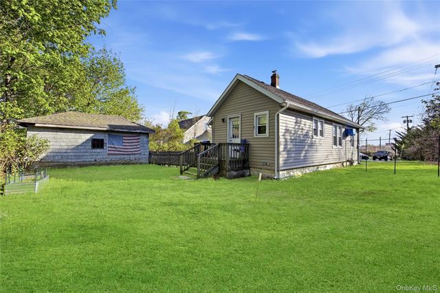 25 Lamport Avenue, Port Jefferson Station, NY 11776