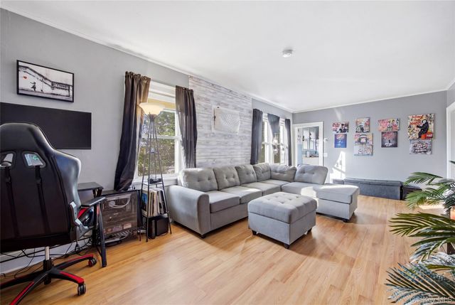 25 Lamport Avenue, Port Jefferson Station, NY 11776