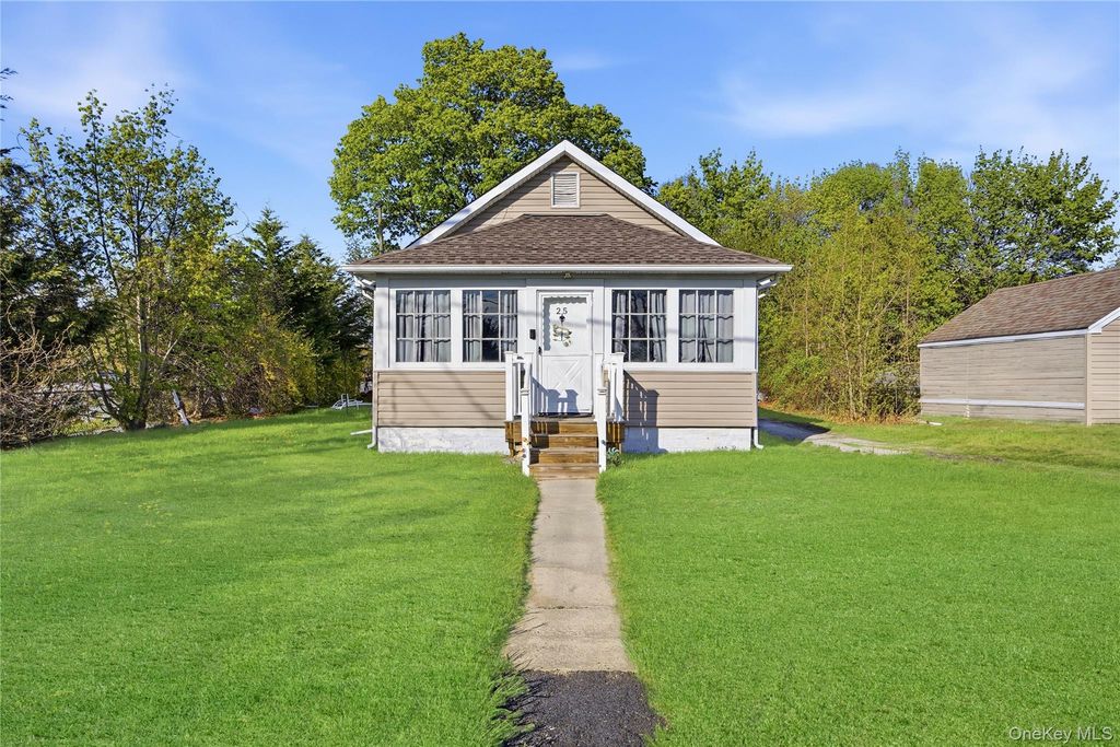 25 Lamport Avenue, Port Jefferson Station, NY 11776