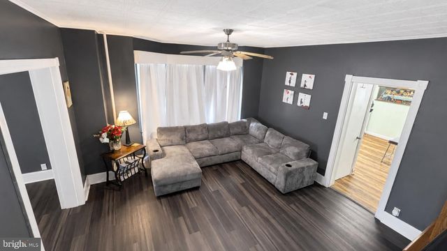 222 S 2ND ST, Coaldale, PA 18218