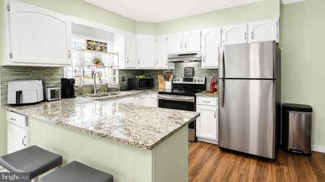 222 S 2ND ST, Coaldale, PA 18218