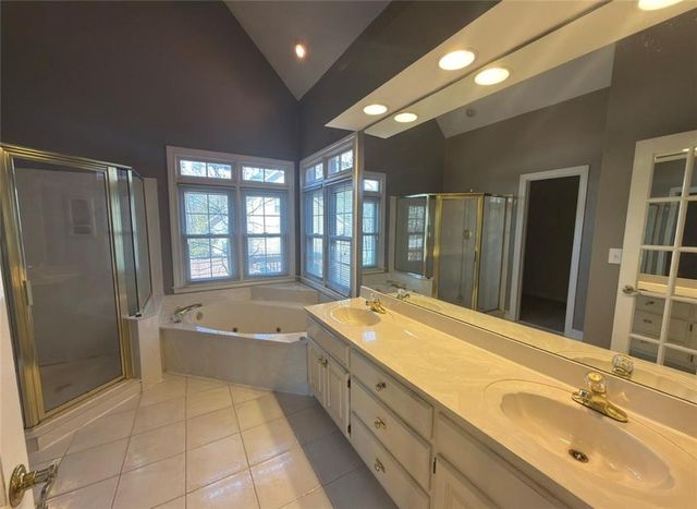 1554 Laurel Ridge Drive, Lawrenceville, GA 30043