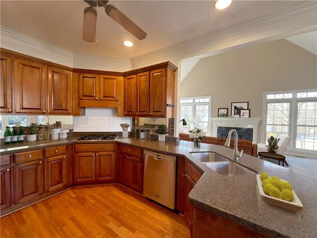 1554 Laurel Ridge Drive, Lawrenceville, GA 30043