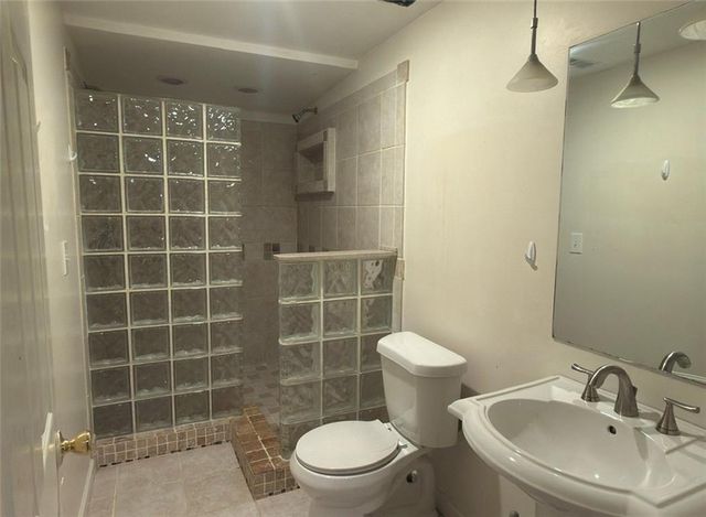 1554 Laurel Ridge Drive, Lawrenceville, GA 30043