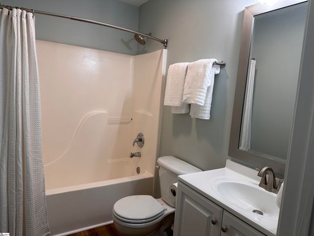 101 Kingston Court, Greer, SC 29651