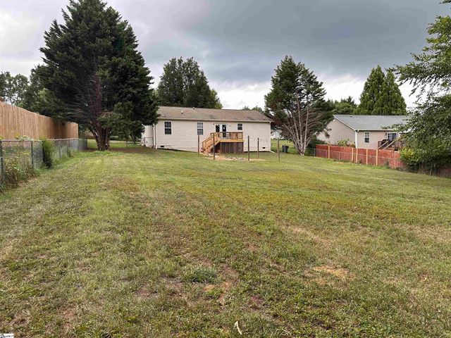 101 Kingston Court, Greer, SC 29651