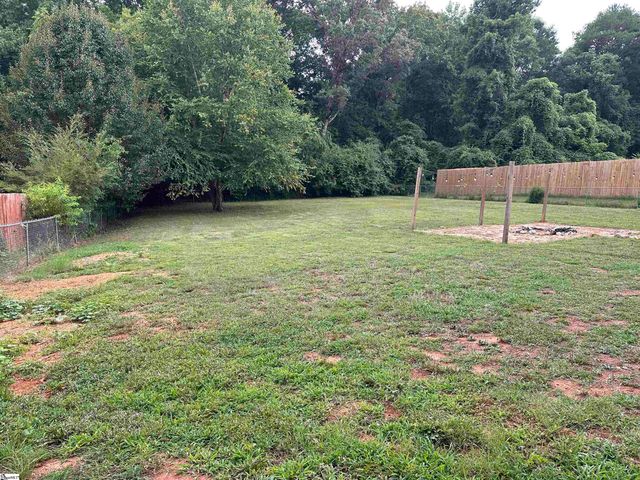 101 Kingston Court, Greer, SC 29651