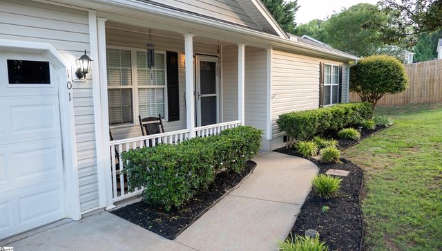 101 Kingston Court, Greer, SC 29651