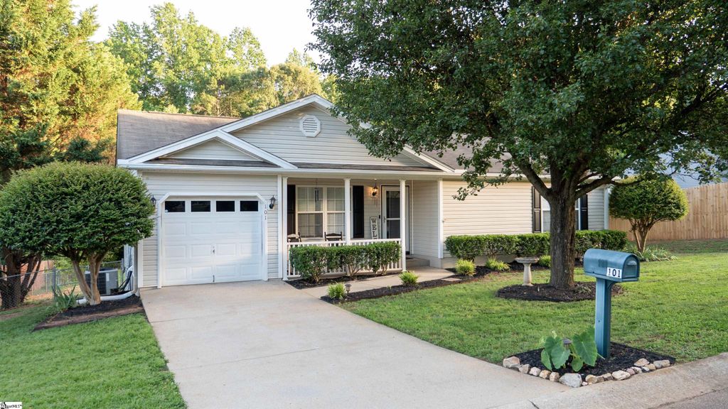 101 Kingston Court, Greer, SC 29651