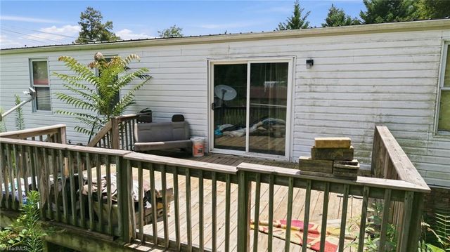 7166 Wright Road, Thomasville, NC 27360