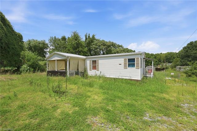 7166 Wright Road, Thomasville, NC 27360