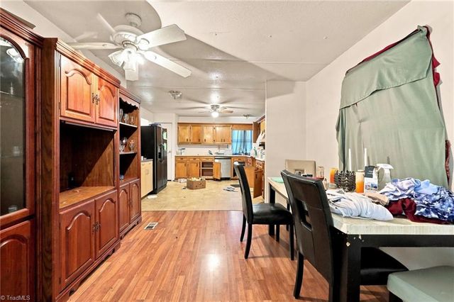 7166 Wright Road, Thomasville, NC 27360