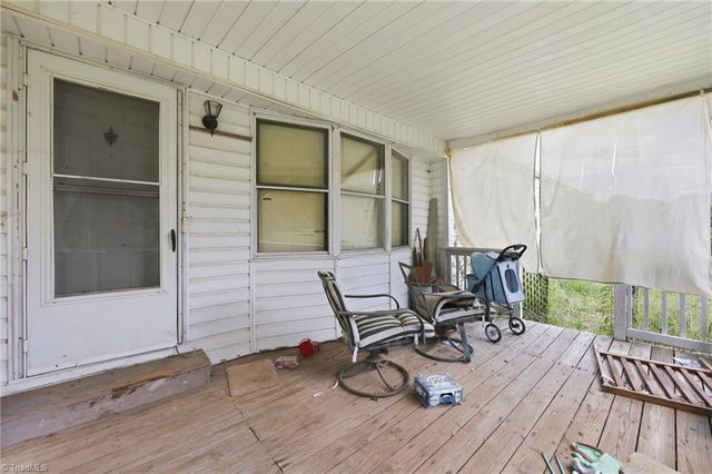 7166 Wright Road, Thomasville, NC 27360