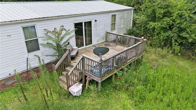 7166 Wright Road, Thomasville, NC 27360