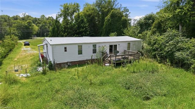 7166 Wright Road, Thomasville, NC 27360