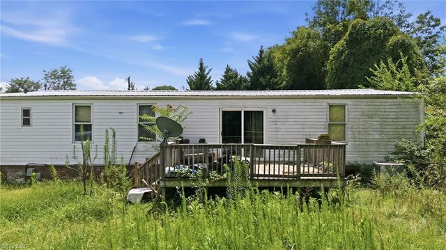 7166 Wright Road, Thomasville, NC 27360