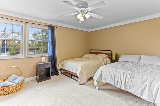 16515 Festian Drive, Clinton Charter Township, MI 48035