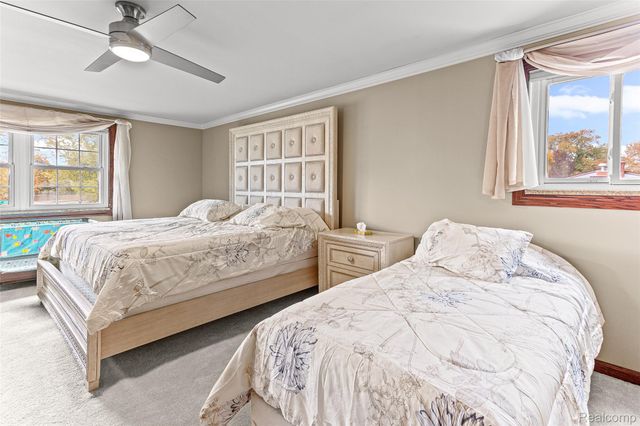 16515 Festian Drive, Clinton Charter Township, MI 48035