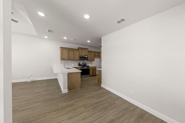 471 Shady Square Alley, Lavon, TX 75166