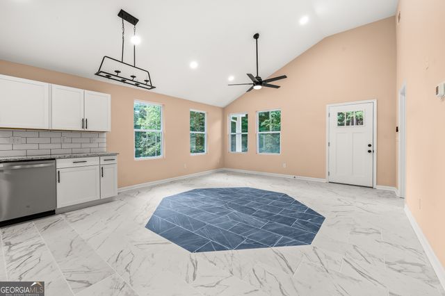 596 Watson Street, Toccoa, GA 30577