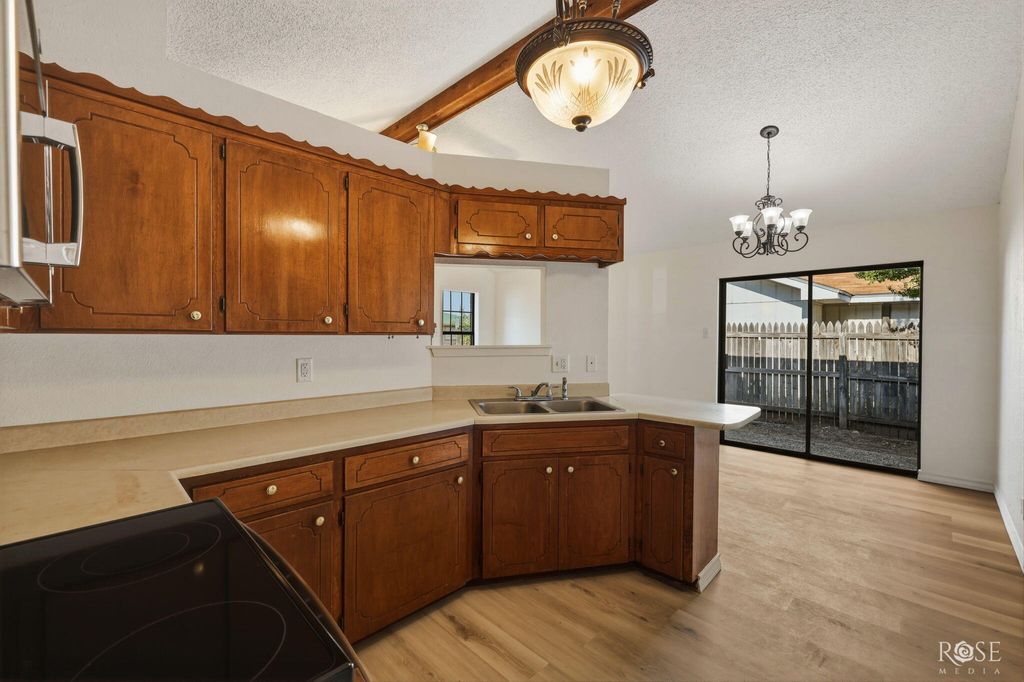 Image 11 of property listing at 443 Mimosa Drive, San Angelo, TX 76903
