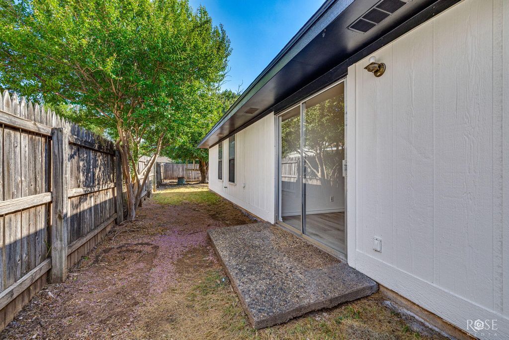 Image 19 of property listing at 443 Mimosa Drive, San Angelo, TX 76903