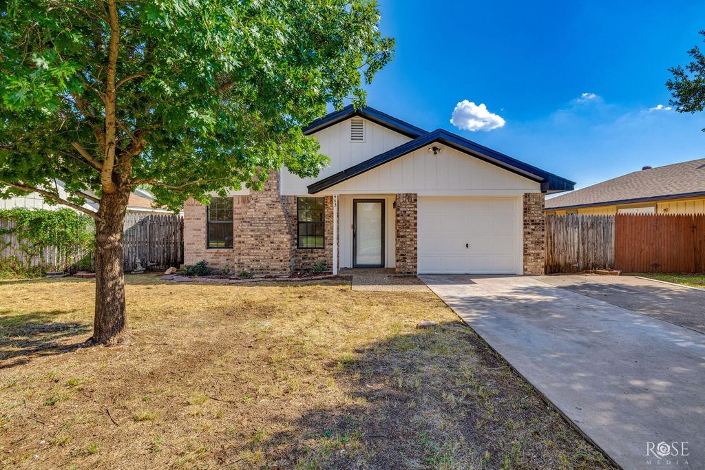 Image 2 of property listing at 443 Mimosa Drive, San Angelo, TX 76903