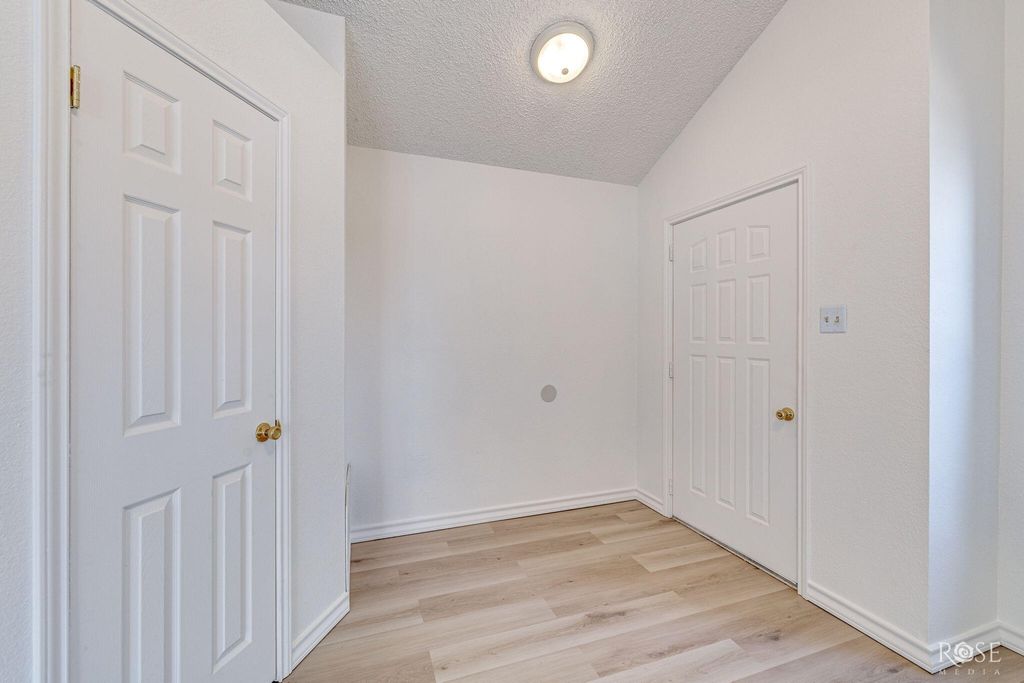 Image 5 of property listing at 443 Mimosa Drive, San Angelo, TX 76903