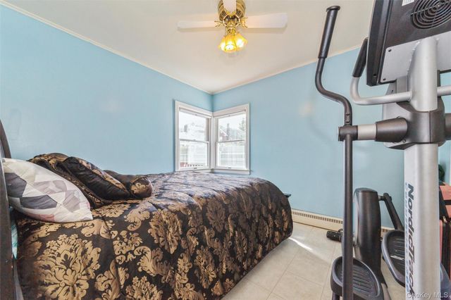 1423 Sturl Avenue, Hewlett, NY 11557