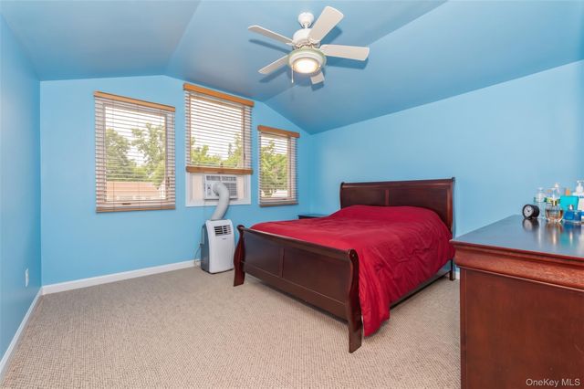 1423 Sturl Avenue, Hewlett, NY 11557