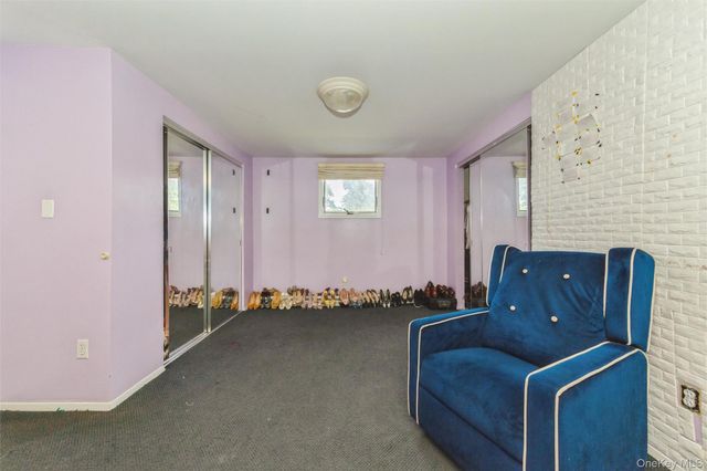 1423 Sturl Avenue, Hewlett, NY 11557
