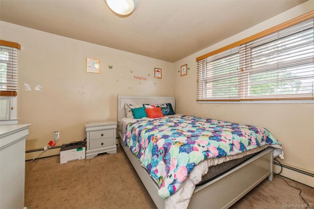 1423 Sturl Avenue, Hewlett, NY 11557