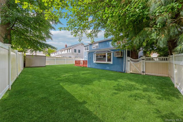 1423 Sturl Avenue, Hewlett, NY 11557