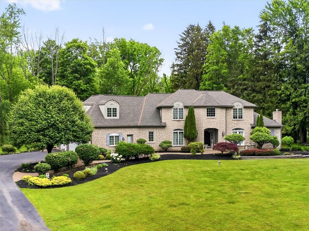 1010 Plank Road, Penfield, NY 14580