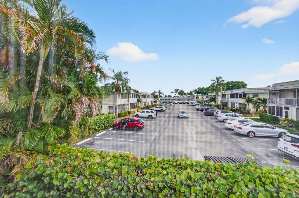 Image 42 of property listing at 702 Monaco O, Delray Beach, FL 33446