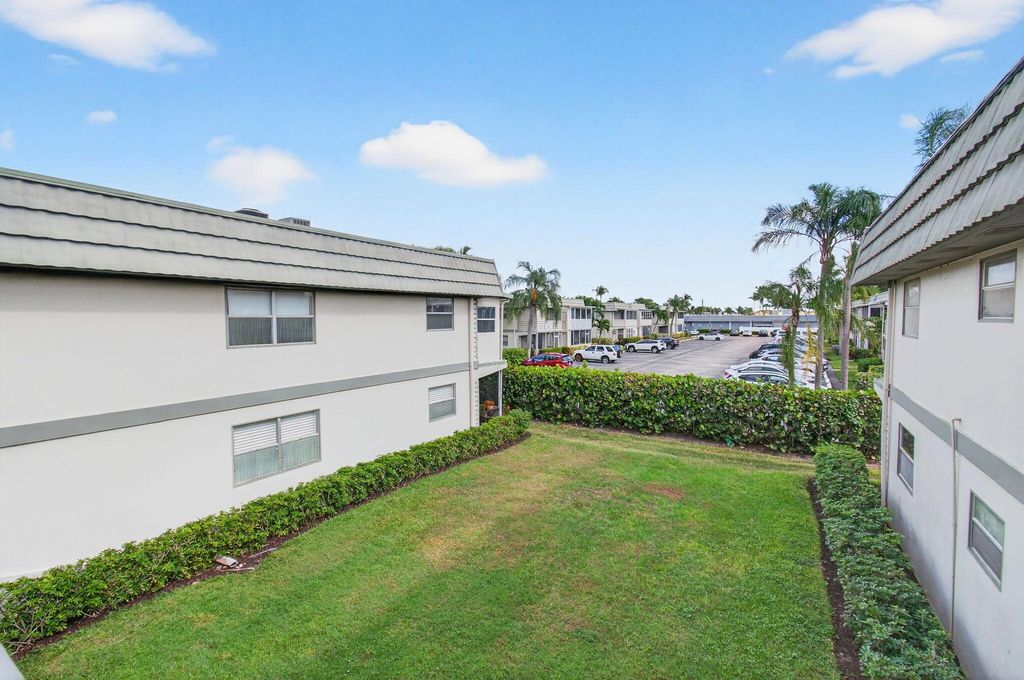 Image 46 of property listing at 702 Monaco O, Delray Beach, FL 33446