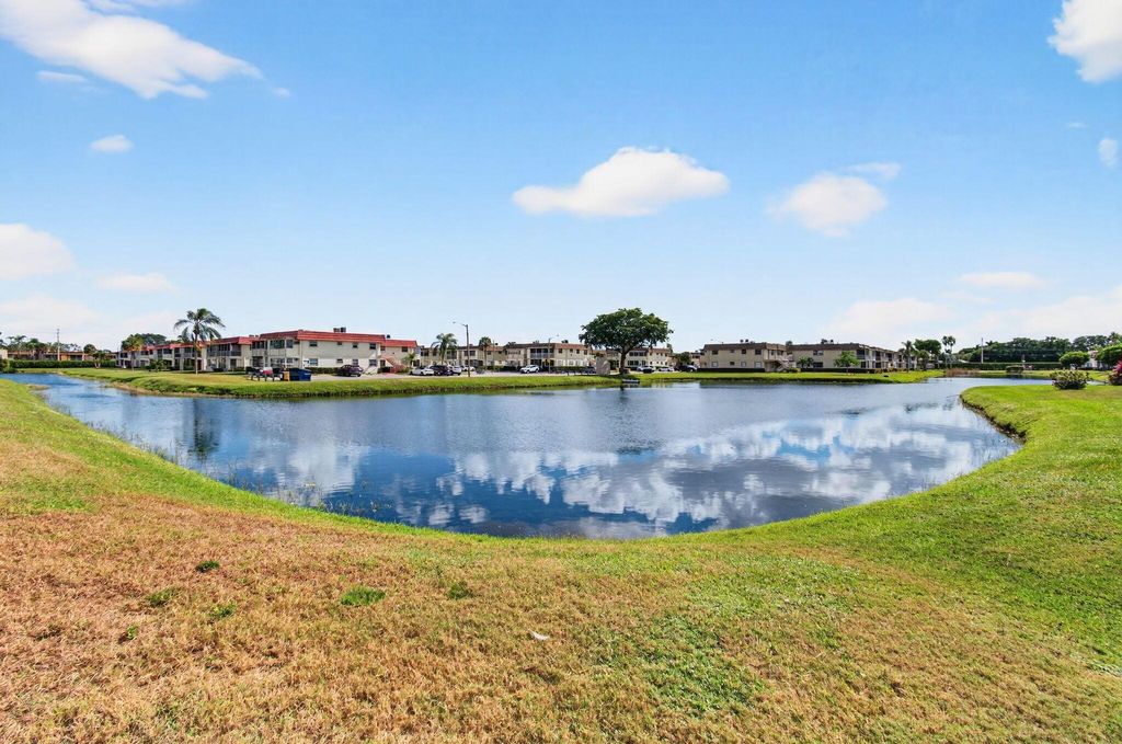 Image 53 of property listing at 702 Monaco O, Delray Beach, FL 33446