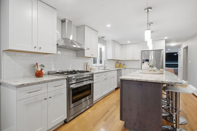 40 Curtis Road, Boxford, MA 01921