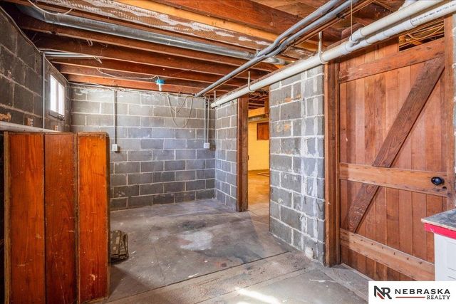 732 E 6th Street, Fremont, NE 68025