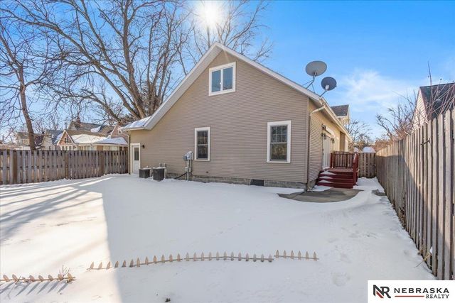 732 E 6th Street, Fremont, NE 68025