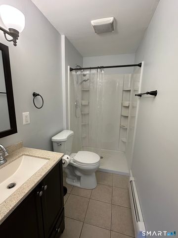 1693 Litchfield Turnpike, Woodbridge, CT 06525