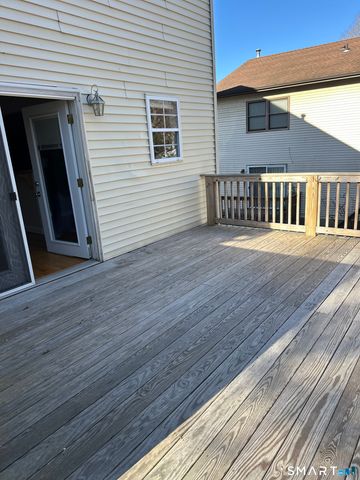 1693 Litchfield Turnpike, Woodbridge, CT 06525