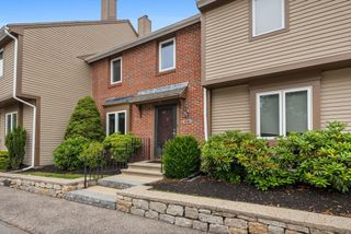 1908 Lewis O Gray Dr 1908, Saugus, MA 01906