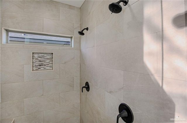 3025 N Adler Avenue, Edinburg, TX 78541
