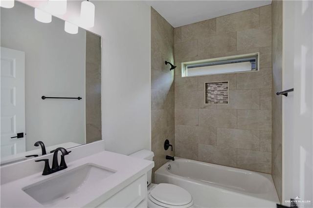 3025 N Adler Avenue, Edinburg, TX 78541