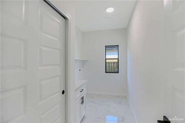 3025 N Adler Avenue, Edinburg, TX 78541