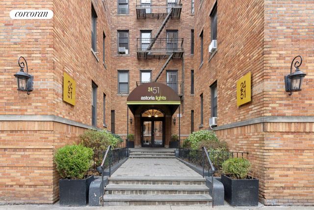 2451 38th St Apt 3B, New York City, NY 11103