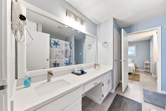 7600 Seawall Blvd 202, Galveston, TX 77551